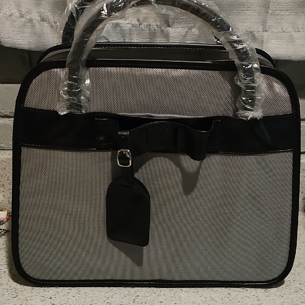 Black and Gray Duffle/travel Bag